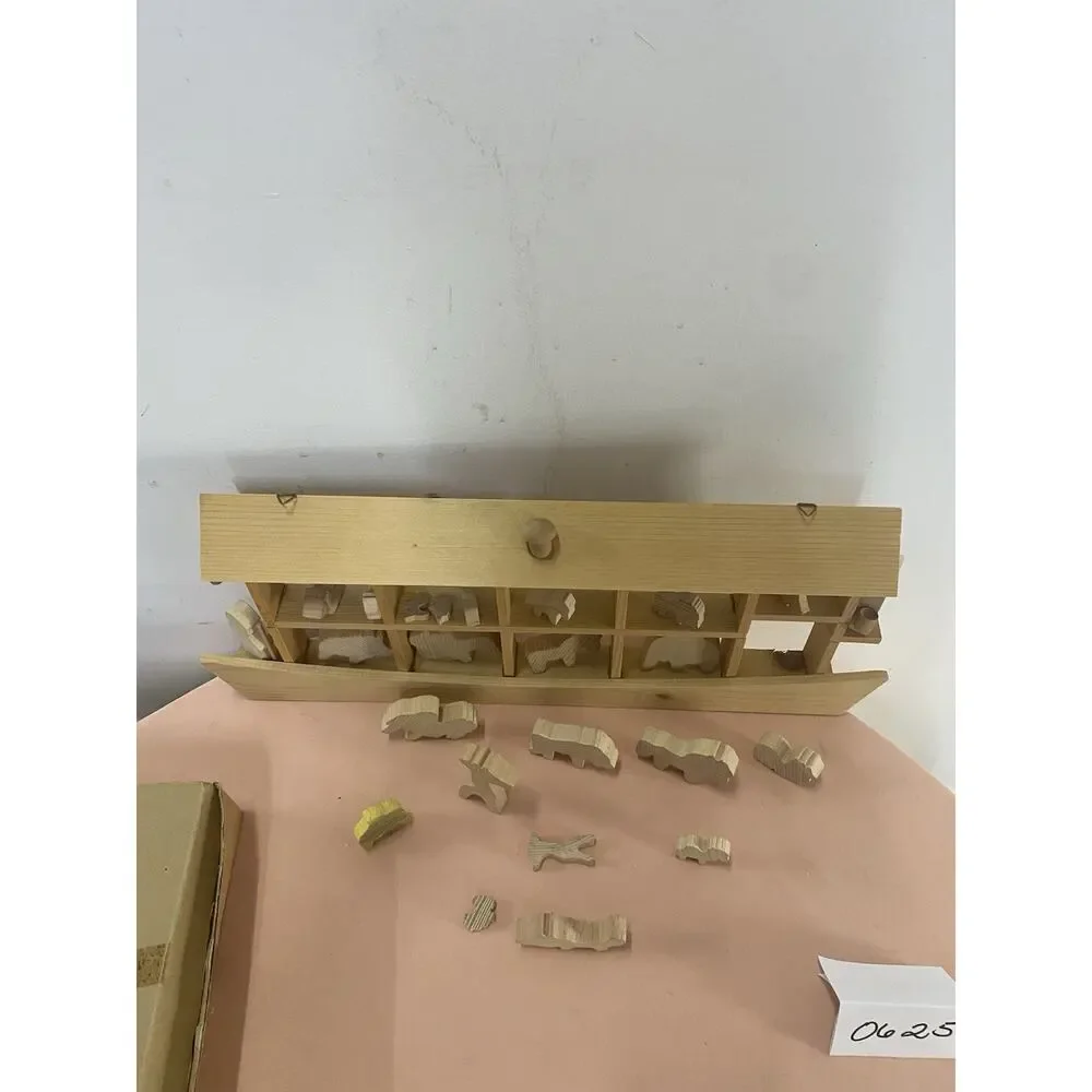 Noahs Ark Do it Yourself Paint 3D Wood Design Wall Hanging 17”X 7”With Box